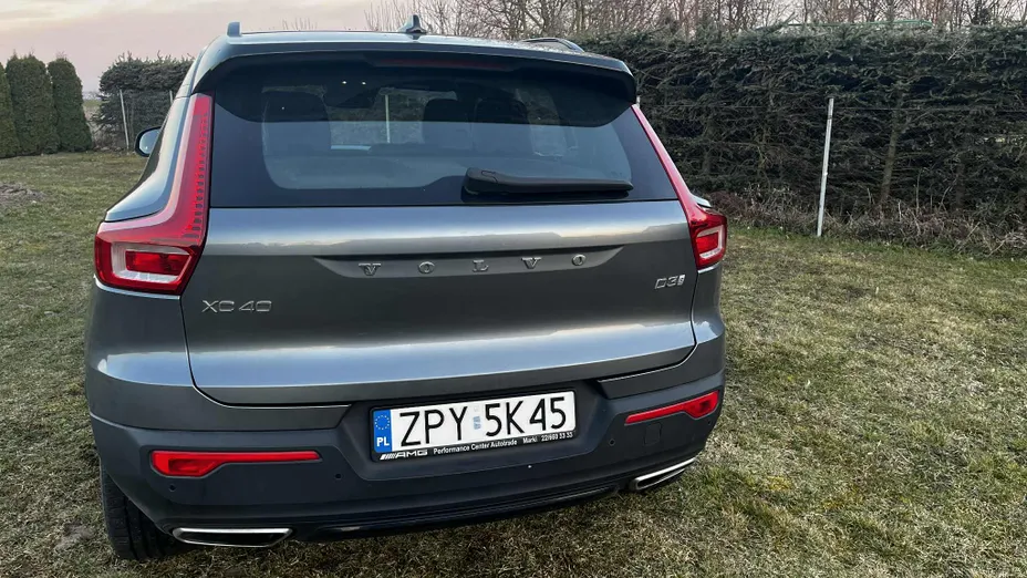 VOLVO XC40 XC40 D3 R-Design