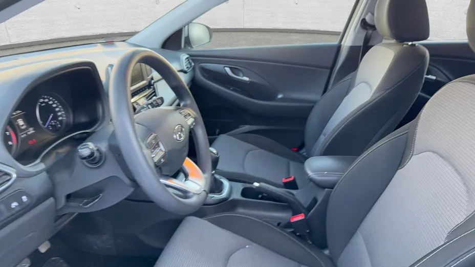 HYUNDAI i30 i30 1.4 Classic +