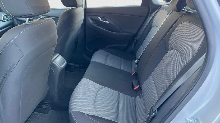 HYUNDAI i30 i30 1.4 Classic +