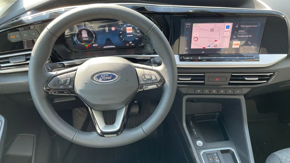FORD Tourneo Connect Tourneo Connect 2.0 EcoBlue Titanium aut Nowy