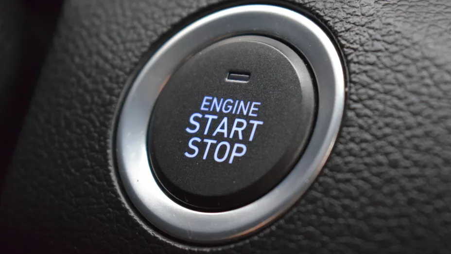 HYUNDAI i30 i30 Fastback 1.5 T-GDI 48V Smart DCT