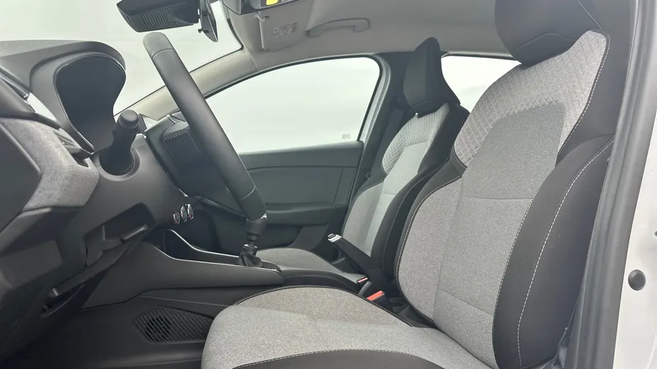 RENAULT Clio -