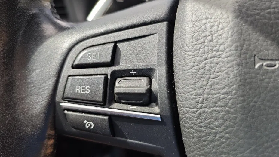 BMW Seria 5 550i xDrive