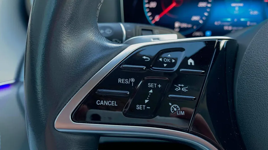 MERCEDES-BENZ E Klasa E 300 de 4-Matic Avantgarde