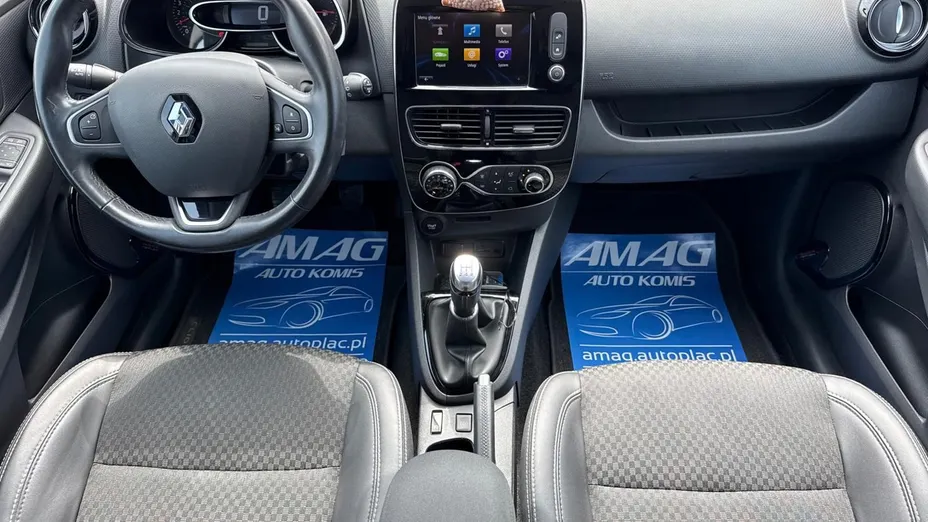 RENAULT Clio -