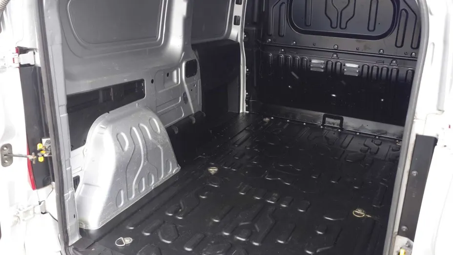 FIAT Doblo Cargo/Van Doblo Maxi 1.6 MJ Base Plus