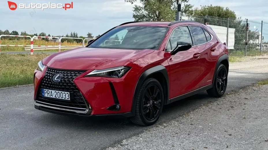 LEXUS UX -