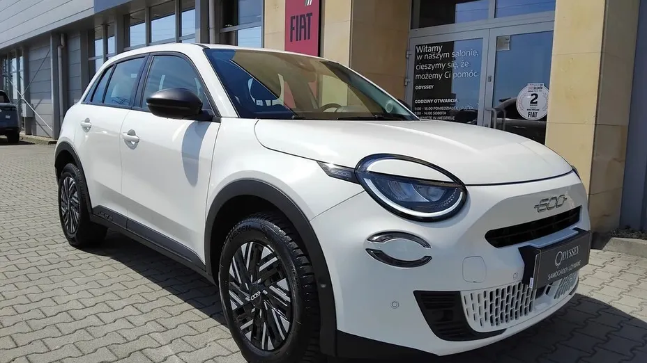 FIAT 600 600 1.2 Turbo Hybrid eDCT