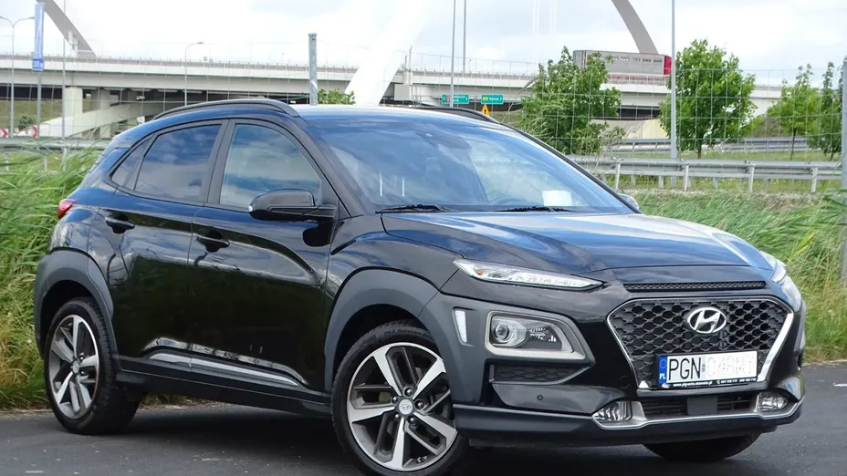HYUNDAI Kona -