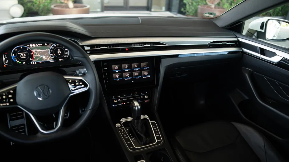 VOLKSWAGEN Arteon Arteon 2.0 TDI R-Line DSG
