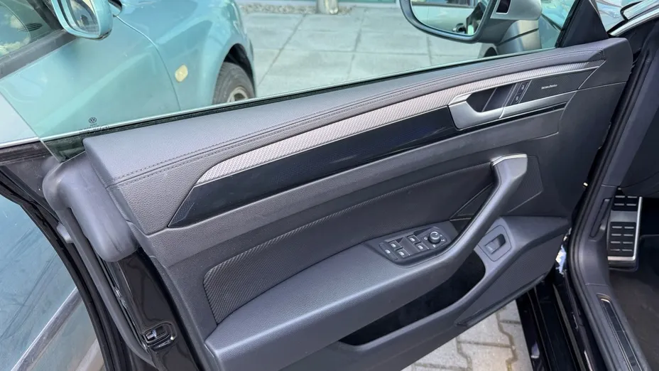 VOLKSWAGEN Arteon Arteon 2.0 TSI 4Motion R DSG
