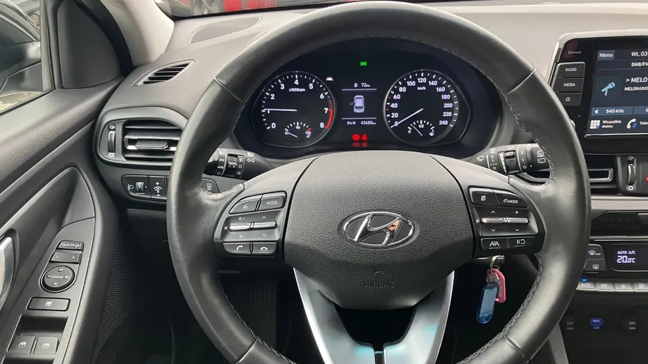 HYUNDAI i30 i30 1.0 T-GDI Smart