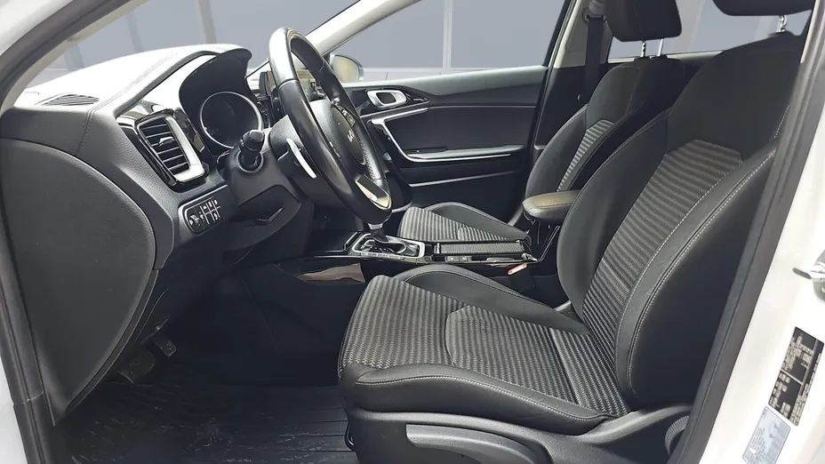 KIA Cee'd Ceed 1.6 GDI PHEV L DCT