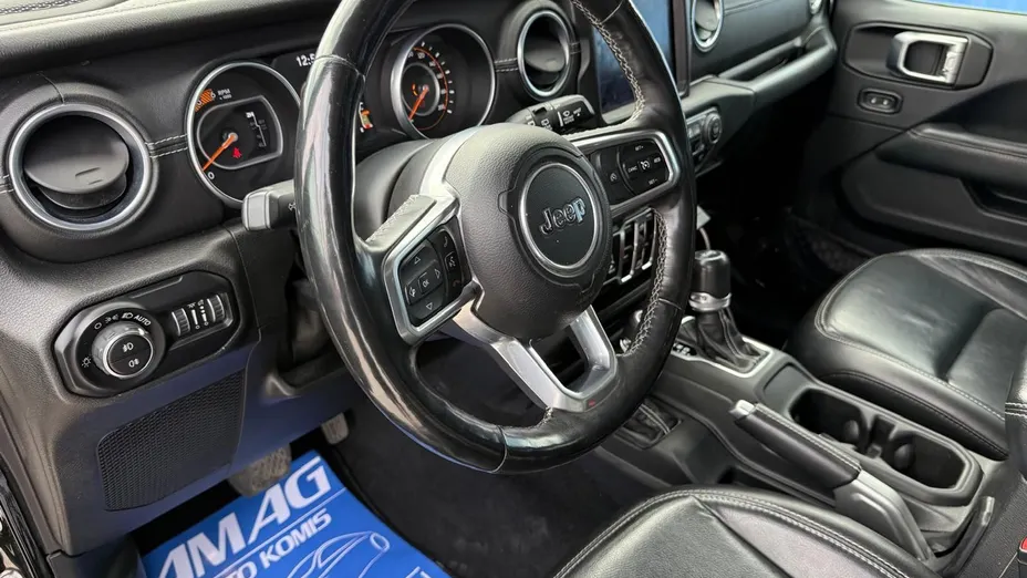 JEEP Wrangler -