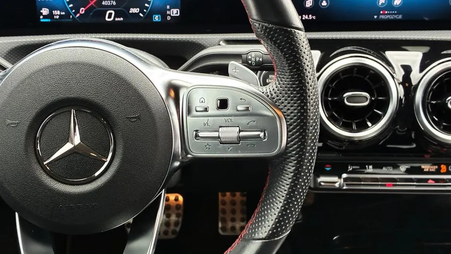 MERCEDES-BENZ CLA CLA 180 7G-DCT