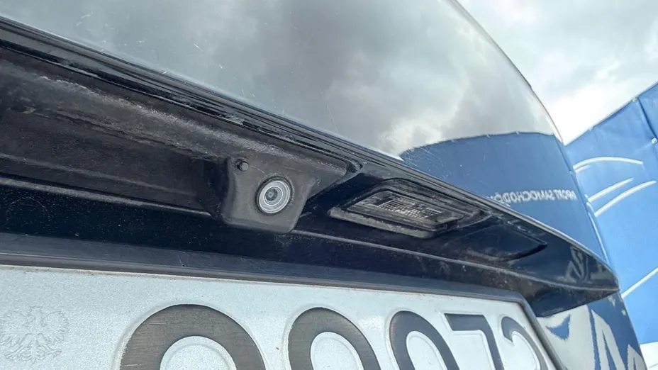 VOLKSWAGEN Touran -