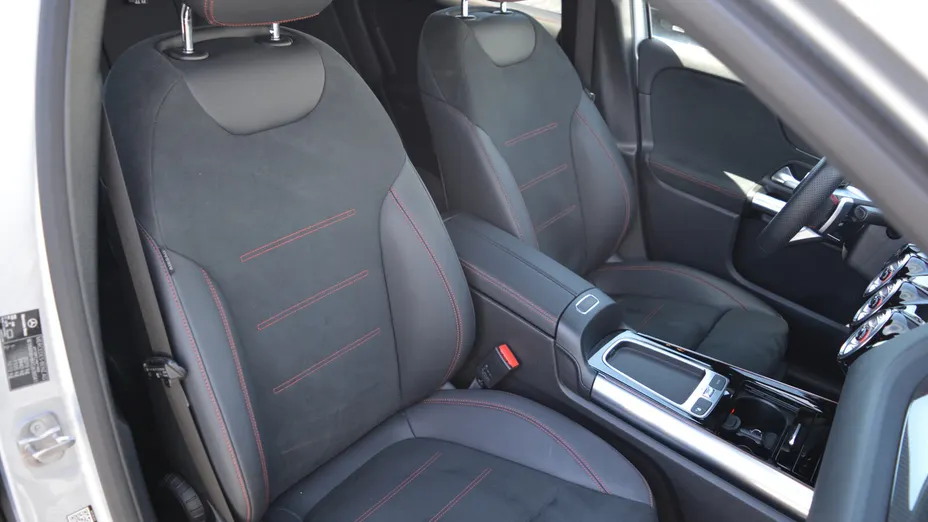 MERCEDES-BENZ GLA GLA 200 mHEV AMG Line 7G-DCT