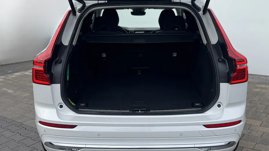 VOLVO XC60 XC60 T6 Plug-In Hybrid AWD Plus Bright aut