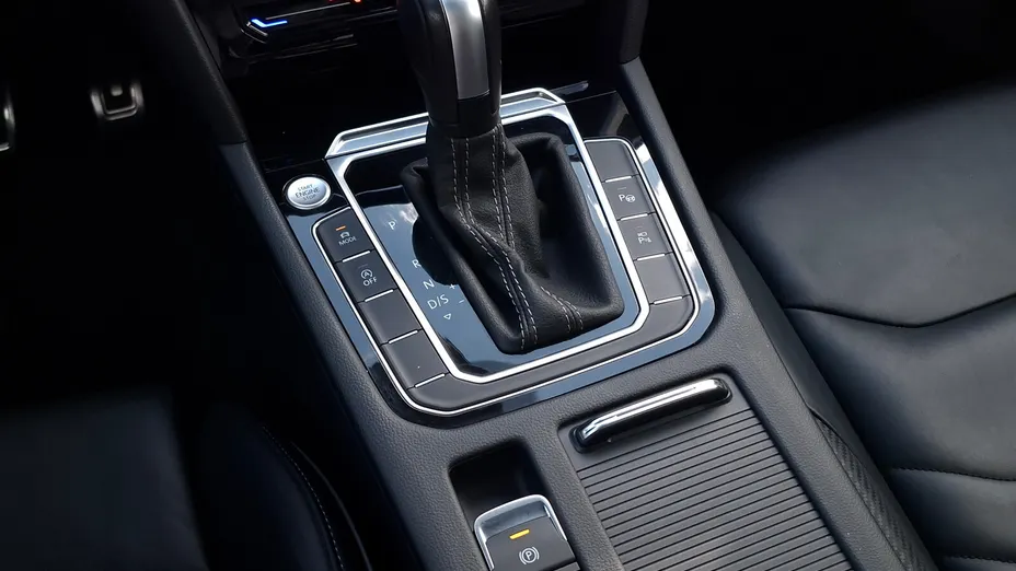 VOLKSWAGEN Arteon Arteon 2.0 TDI 4Motion R-Line DSG