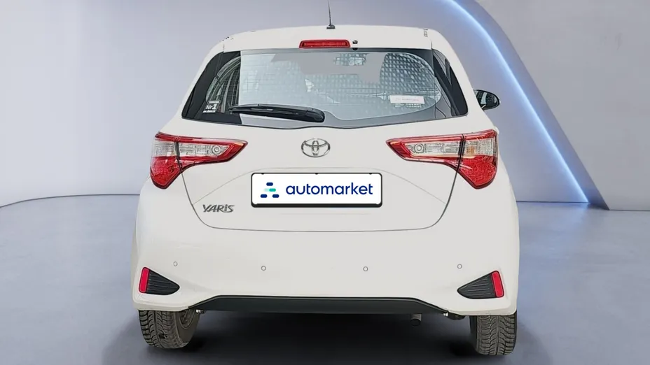 TOYOTA Yaris Yaris 1.5 Active