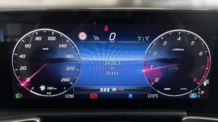 MERCEDES-BENZ GLB GLB 200 mHEV AMG Line 7G-DCT