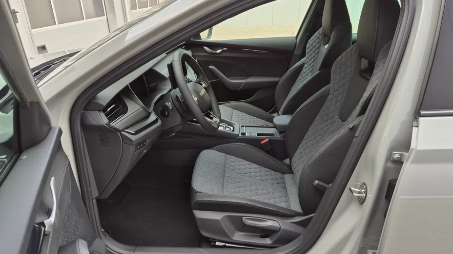 SKODA Octavia Octavia 2.0 TDI Sportline DSG Nowy