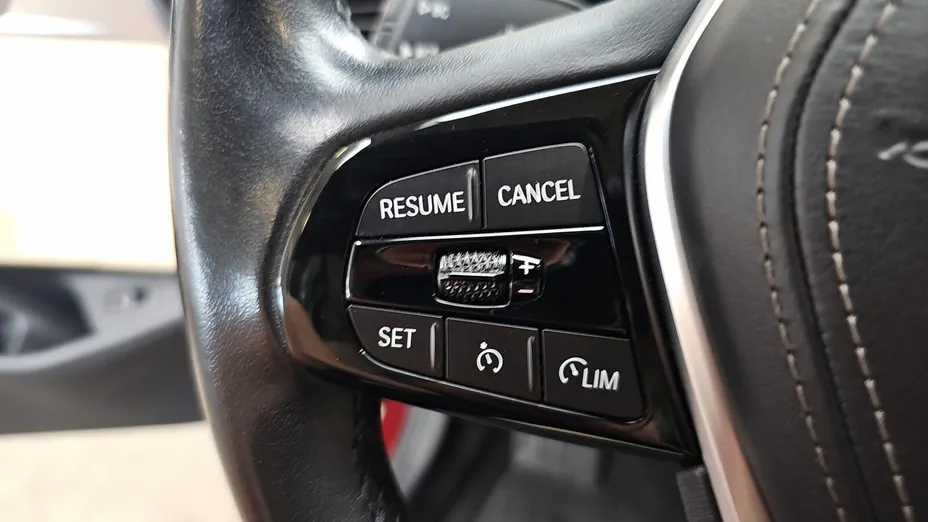 BMW Seria 5 518d mHEV aut