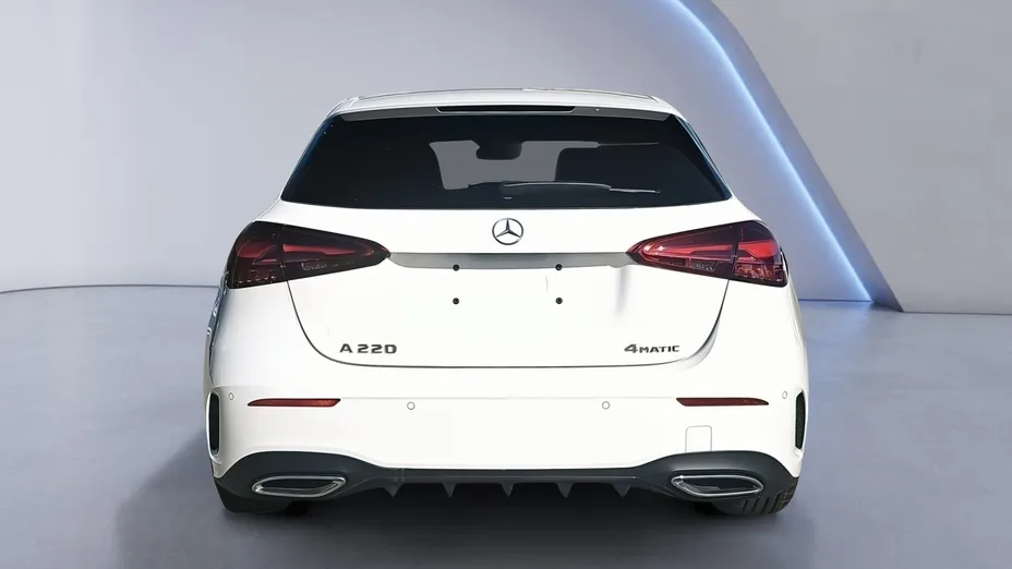 MERCEDES-BENZ A Klasa A 220 4-Matic AMG Line 8G-DCT