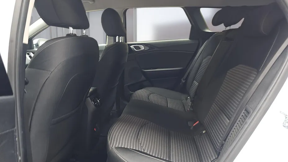 KIA Cee'd Ceed 1.6 GDI PHEV L DCT