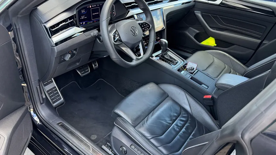 VOLKSWAGEN Arteon -