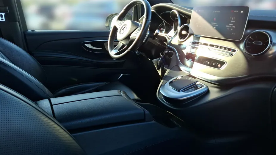 MERCEDES-BENZ V Klasa V 300 d 4-Matic Exclusive 9G-Tronic (długi)