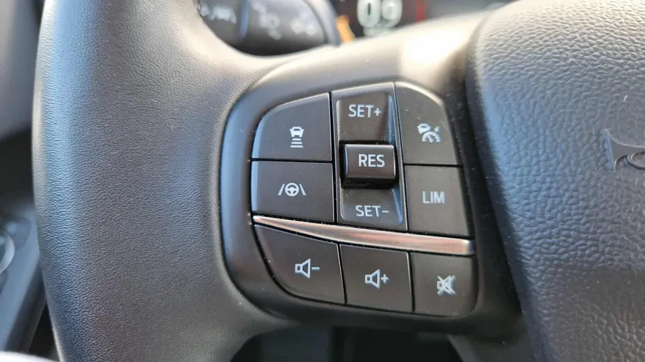 FORD Focus Focus 1.0 EcoBoost mHEV Titanium X aut