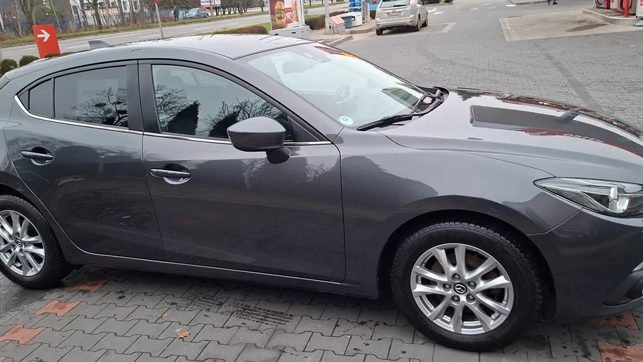 MAZDA 3 3 2.0 Exclusive +