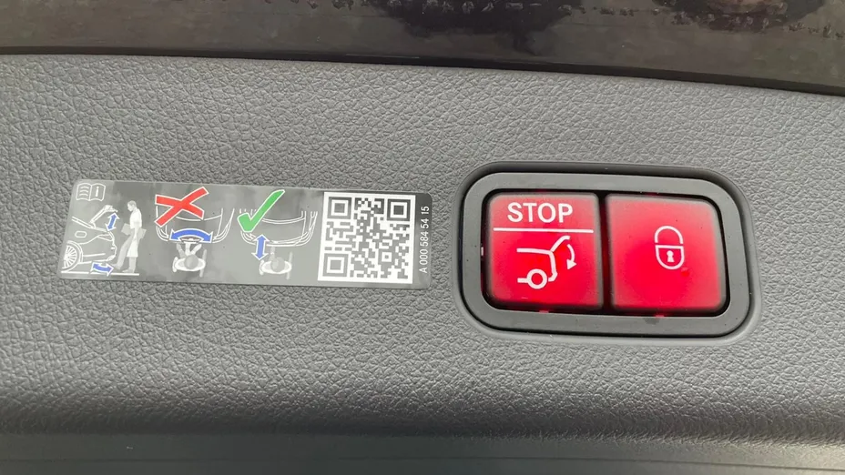 MERCEDES-BENZ GLC GLC 300 e 4-Matic AMG Line Nowy