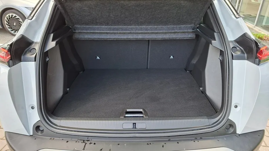 PEUGEOT 2008 2008 PureTech 130 Allure S&S EAT8