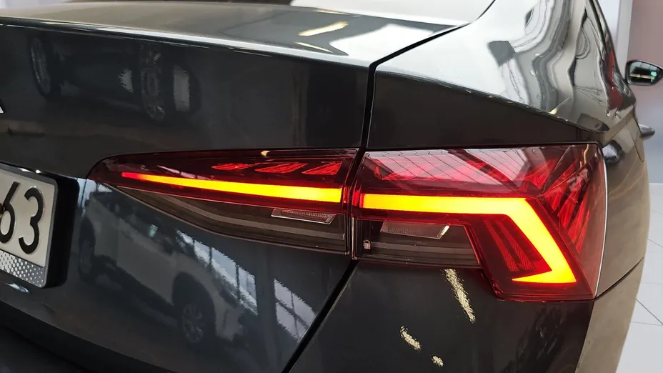 SKODA Octavia Octavia 2.0 TDI Ambition DSG