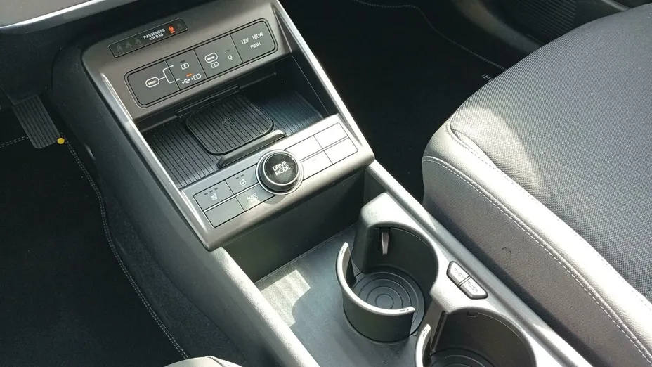 HYUNDAI Kona Kona 1.6 GDI Hybrid Executive DCT