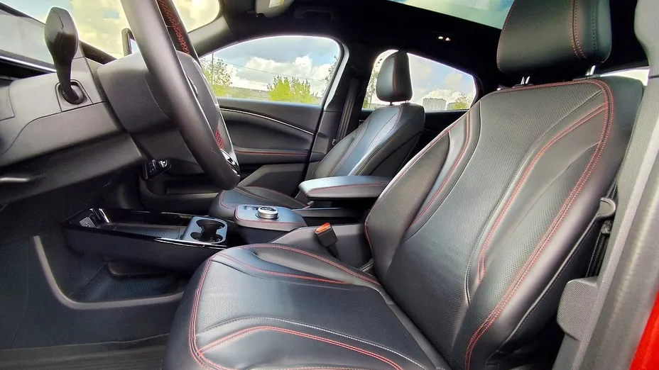 FORD Mustang Mustang 2.3 EcoBoost aut
