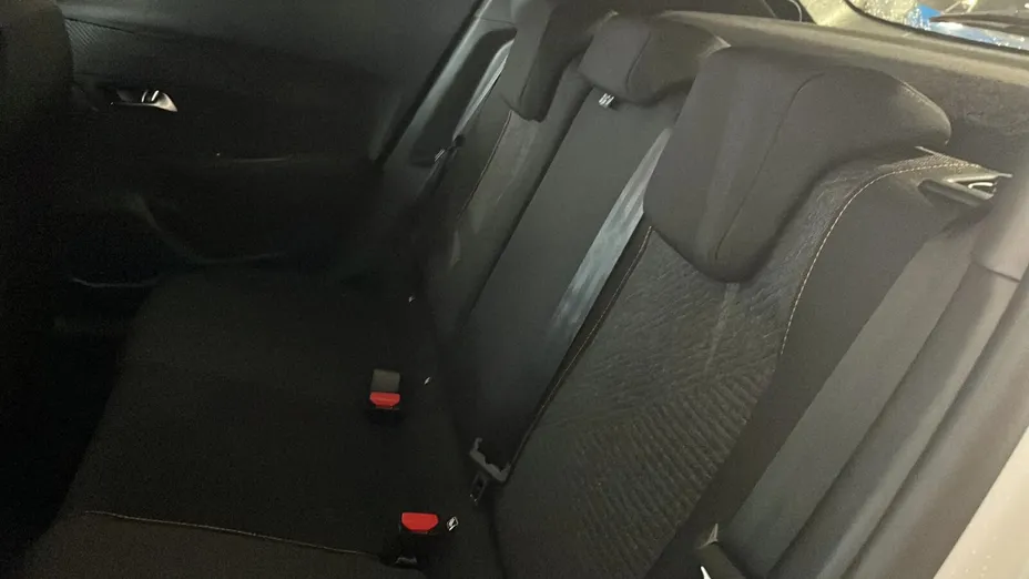 PEUGEOT 2008 2008 PureTech mHEV Business e-DCS6 Nowy