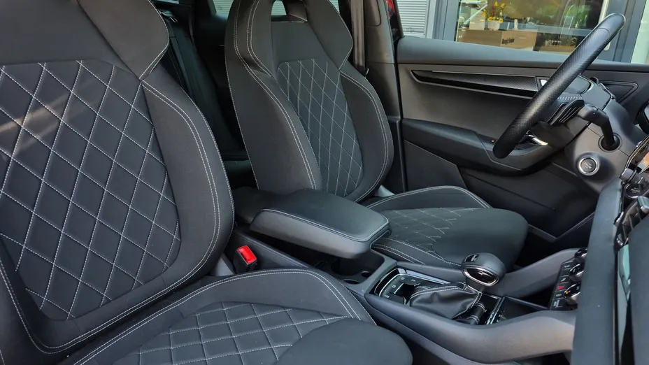 SKODA Karoq -