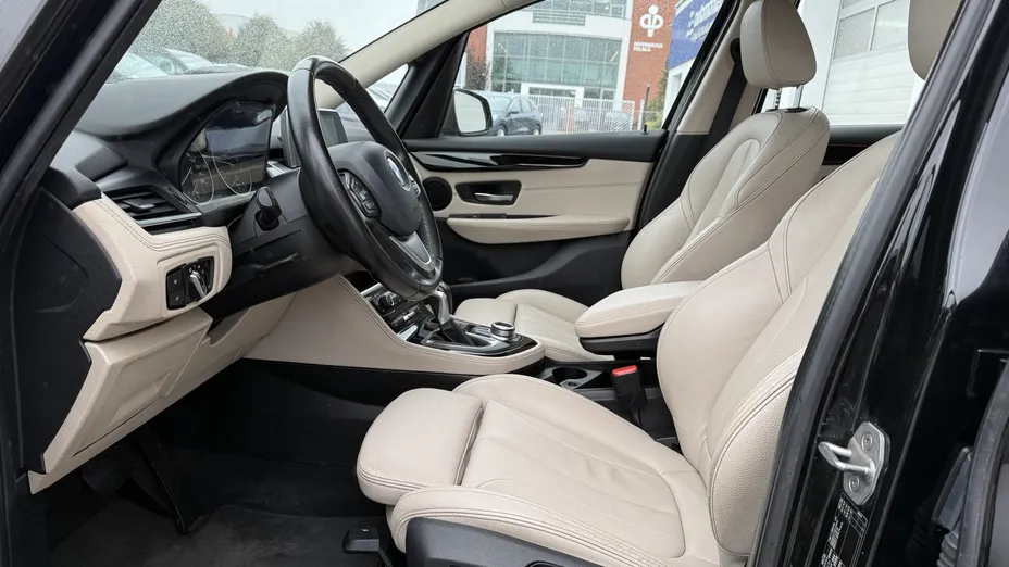 BMW Seria 2 218i GT Luxury Line aut