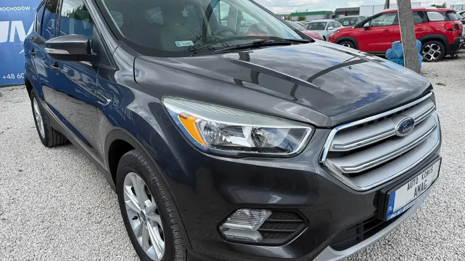 FORD Kuga -
