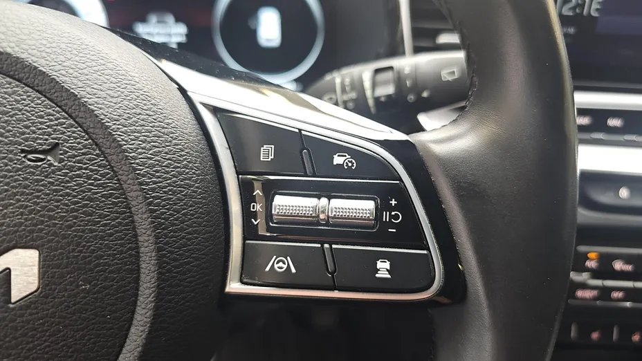 KIA Cee'd Ceed 1.6 GDI PHEV Business Line DCT