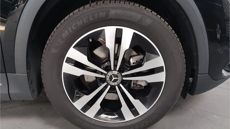 MERCEDES-BENZ GLA GLA 200 mHEV Progressive 7G-DCT