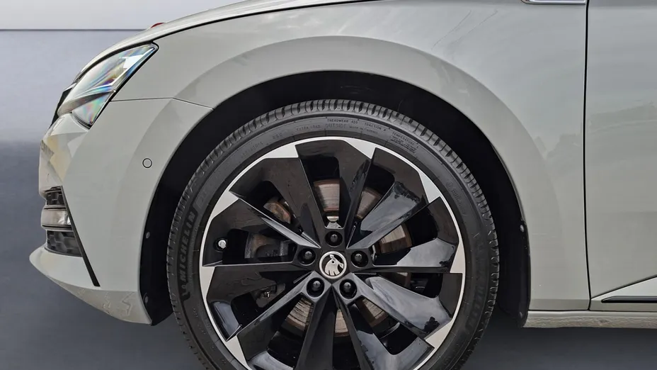 SKODA Superb Superb 2.0 TSI 4x4 Sportline DSG