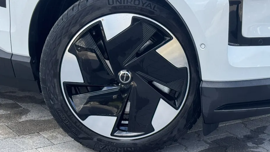 VOLVO EX30 EX30 69kWh Twin Motor Ultra