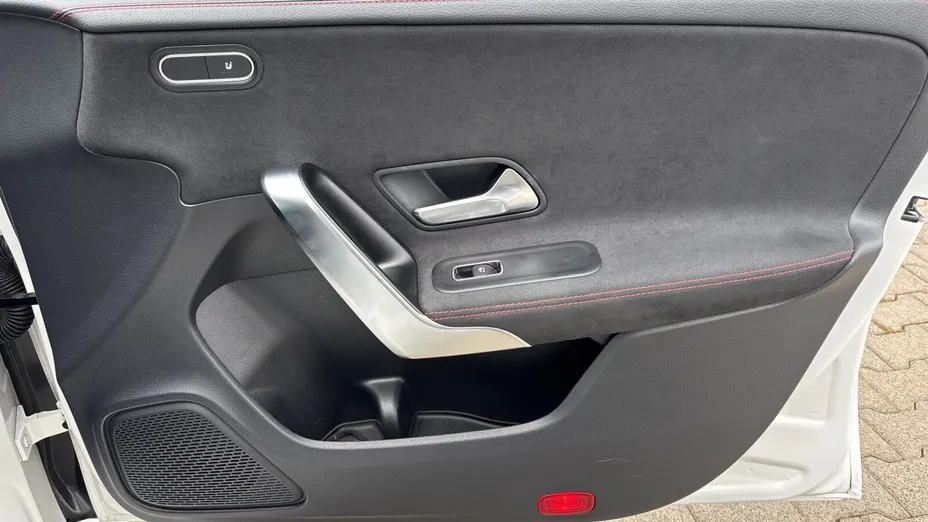 MERCEDES-BENZ CLA CLA 200 mHEV AMG Line 7G-DCT