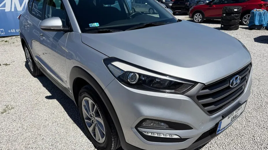 HYUNDAI Tucson -