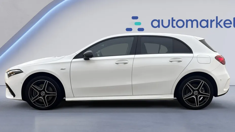 MERCEDES-BENZ A Klasa A 250 e PHEV AMG Line 8G-DCT