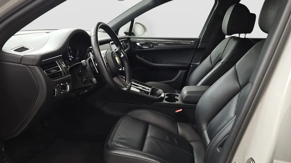 PORSCHE Macan Macan T